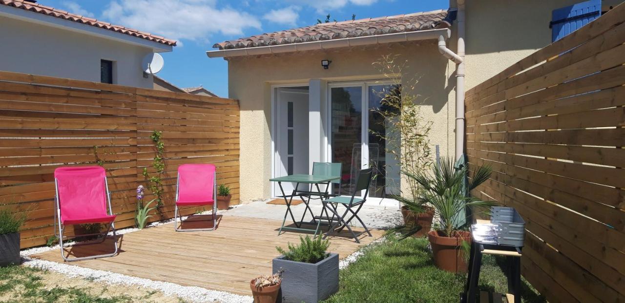 Appartement neuf clim, terrasse&piscine Blauzac  Extérieur photo