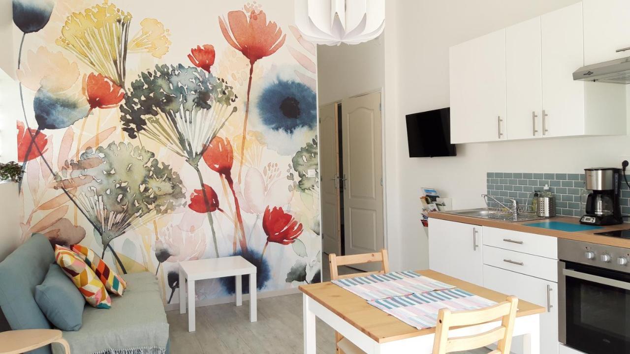 Appartement neuf clim, terrasse&piscine Blauzac  Extérieur photo